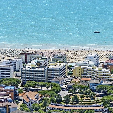 Residence Cristoforo Colombo - Carraro Immobiliare - Family Apartments Caorle Bagian luar foto